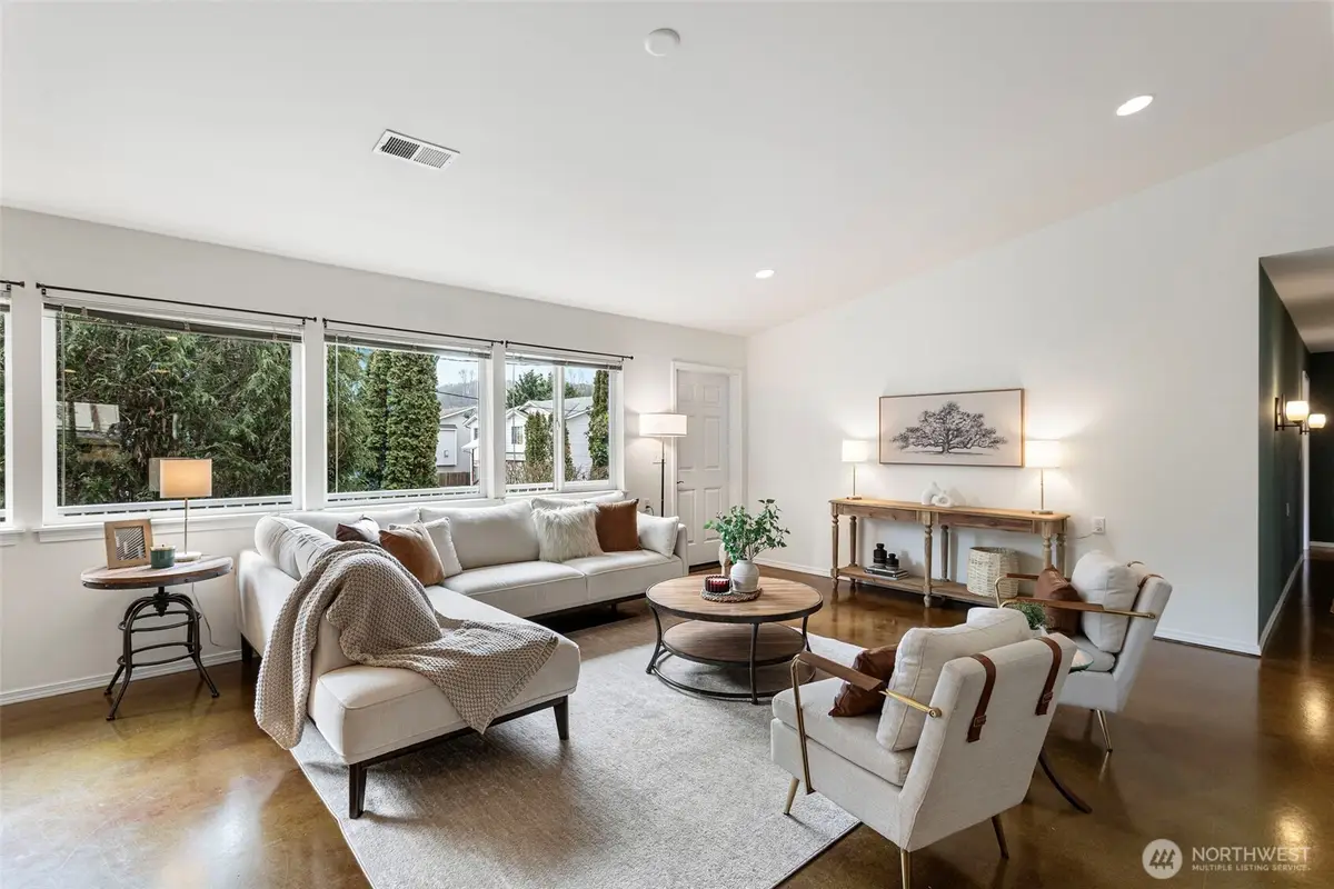 8415 44th Avenue S, Seattle, WA 98118 - #1