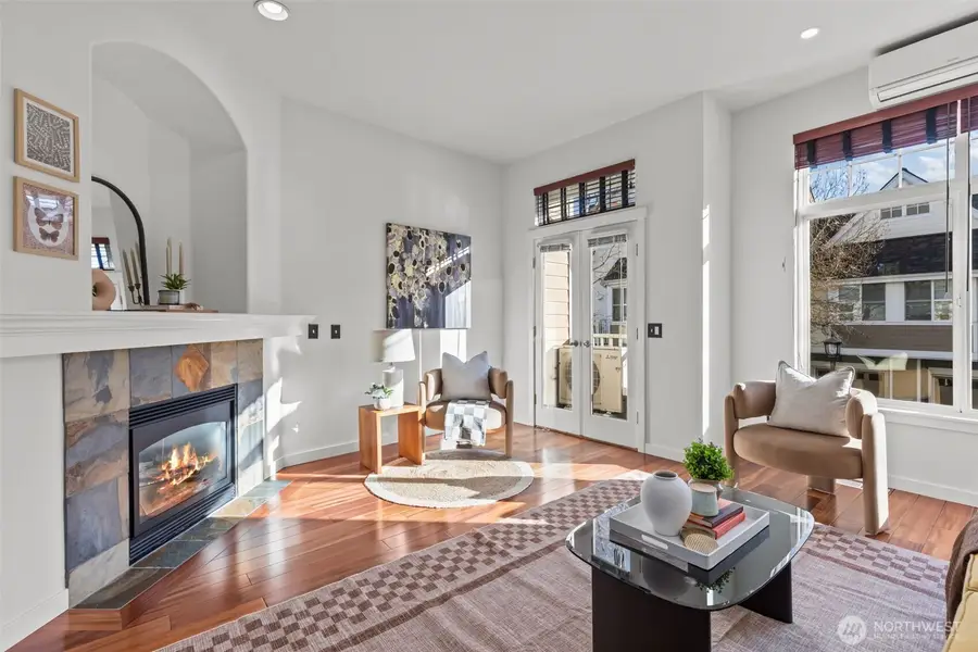 1621 Huckleberry Circle #1621, Issaquah, WA 98029 - #2