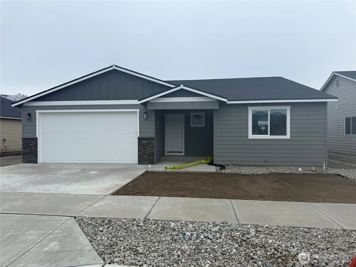 104 Salmon Drive, Wenatchee, WA 98801 - #1