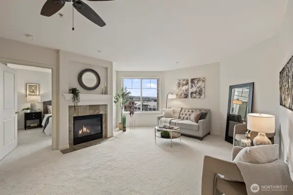 1525 NW 57th Street #610, Seattle, WA 98107