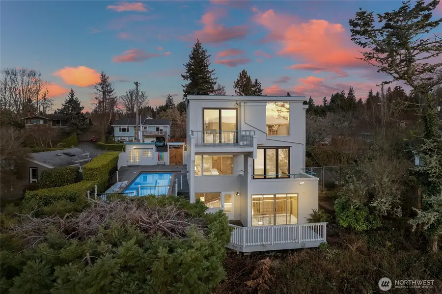 4042 Soundview Drive W, University Place, WA 98466 - #3