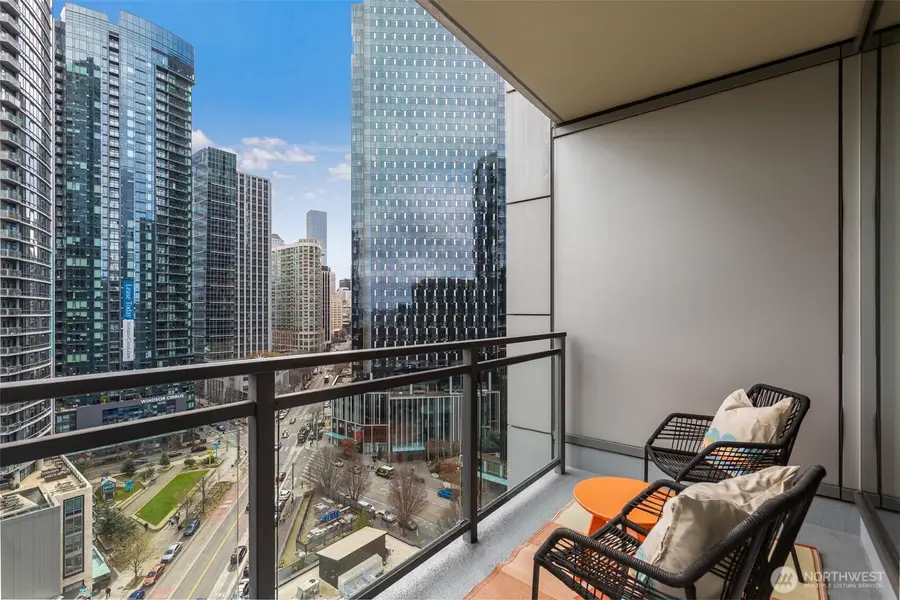 820 Blanchard Street #1406, Seattle, WA 98121 - #3