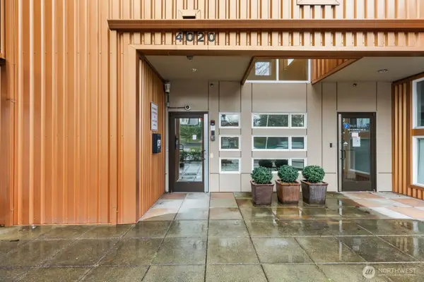 4020 Aurora Avenue N #204, Seattle, WA 98103