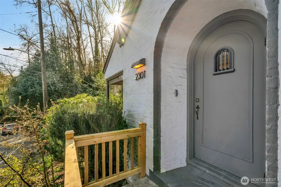 2301 Delmar Drive E, Seattle, WA 98102 - #3