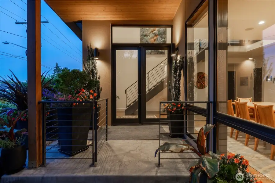 719 99th Avenue Ne, Bellevue, WA 98004 - #3