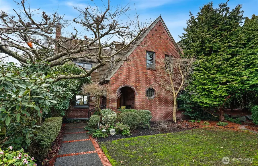 2301 Rosemont Place W, Seattle, WA 98199 - #2