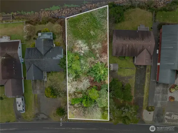 569 Canal Drive Ne #201, Ocean Shores, WA 98569