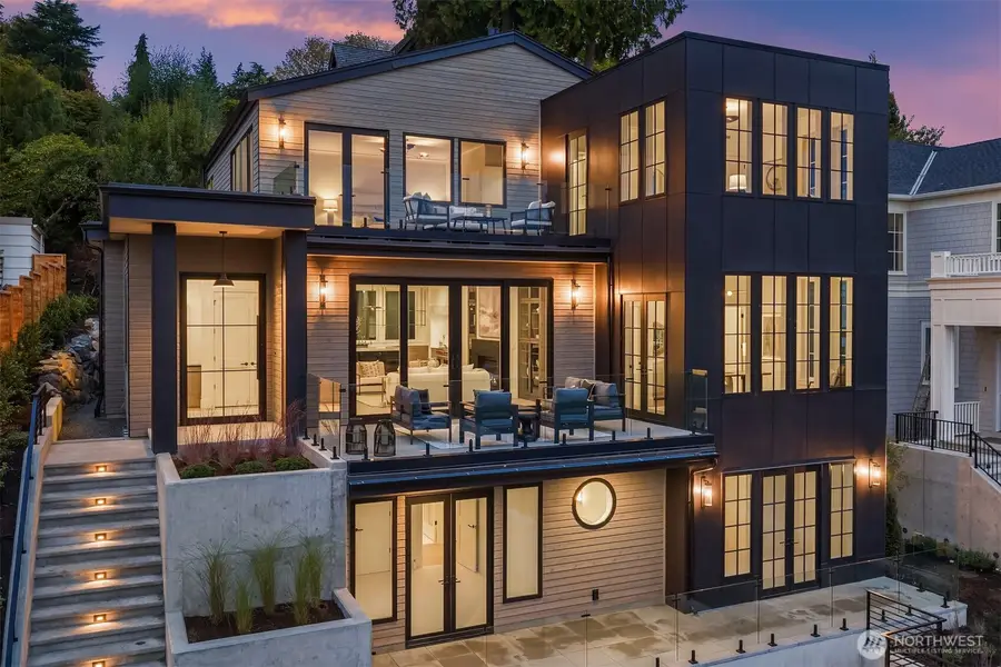 1027 Mcgilvra Boulevard E, Seattle, WA 98112 - #2