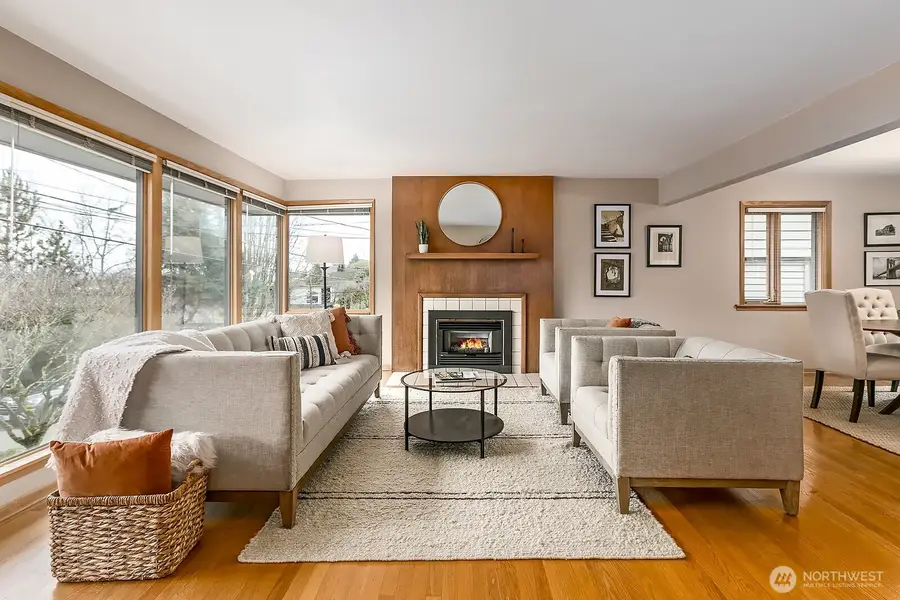 3036 12th Avenue W, Seattle, WA 98119 - #2