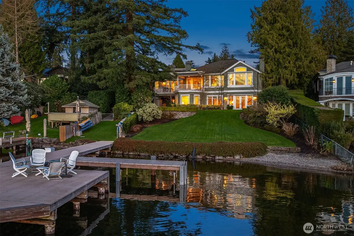 8901 NE 36th Street, Yarrow Point, WA 98004 - #1