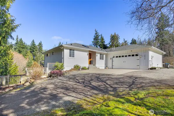 4075 Farmer Dell Road E, Port Orchard, WA 98366