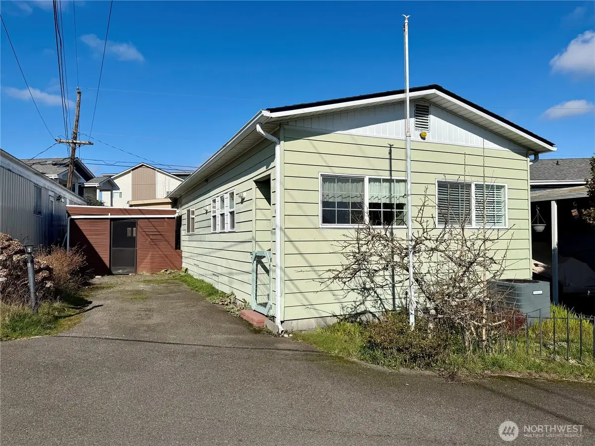 18501 52nd Avenue #6, Lynnwood, WA 98037 - #1