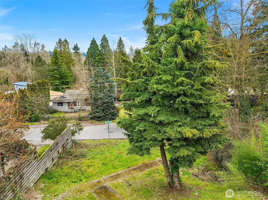 9229 45th Avenue Ne #4, Seattle, WA 98115 - #2