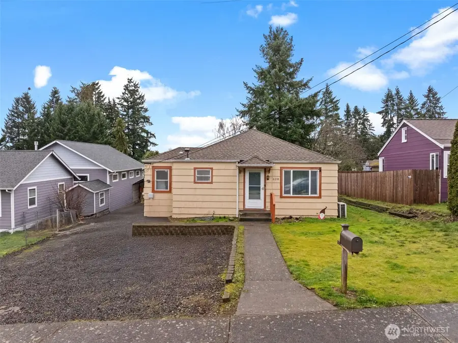 628 N Charlotte Avenue, Bremerton, WA 98312 - #2