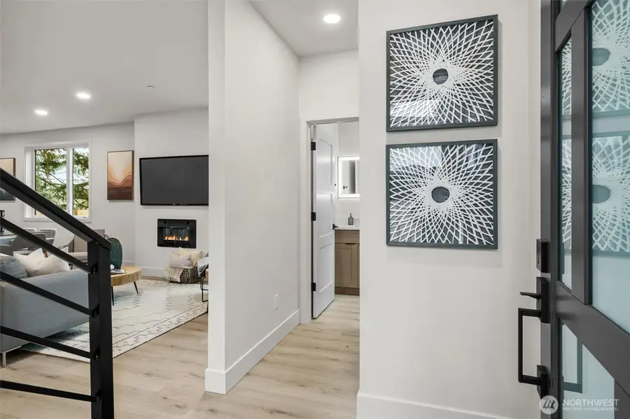 10829 104th Avenue Ne, Kirkland, WA 98033 - #3