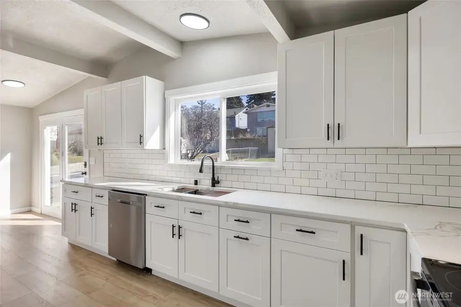 953 S Garden Drive, Moses Lake, WA 99837 - #2