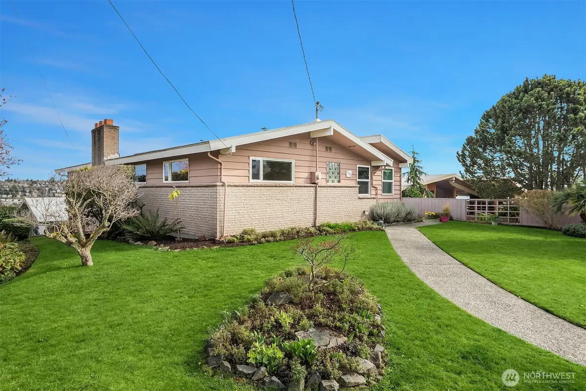 2530 26th Avenue W, Seattle, WA 98199 - #1