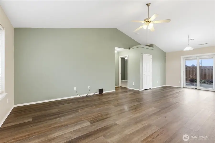 1101 W Luta Street, Moses Lake, WA 98837 - #2