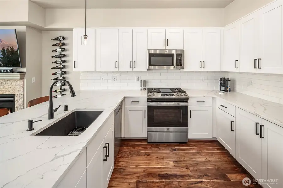 1840 25th Avenue Ne #202, Issaquah, WA 98029 - #3