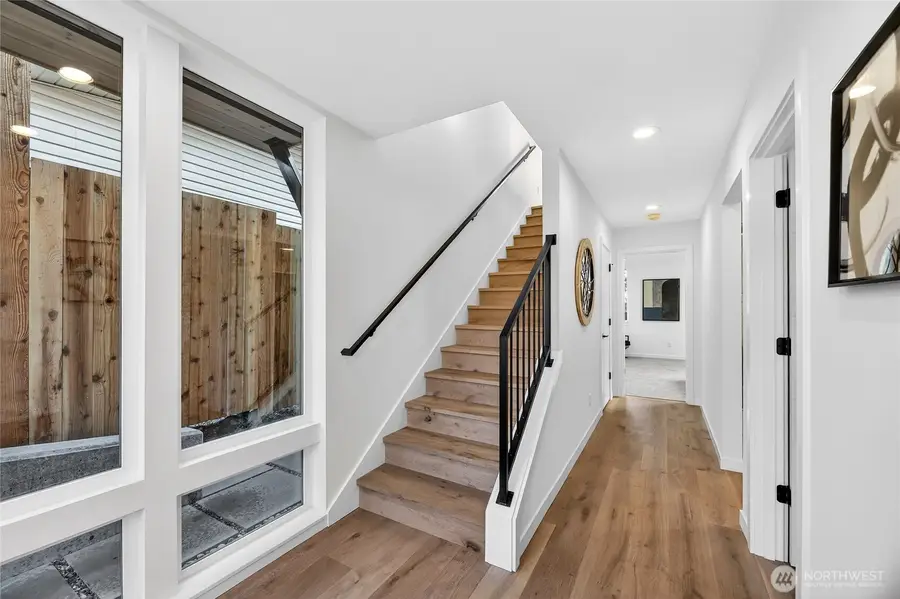 11738 23rd Avenue Ne, Seattle, WA 98125 - #3