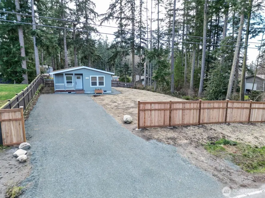 390 Ledgewood Beach Road, Coupeville, WA 98239 - #2