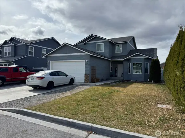 1450 Denny Place, Rock Island, WA 98850