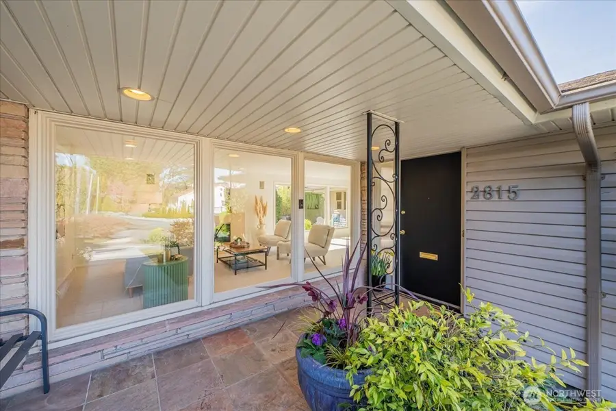 2815 W Smith Street, Seattle, WA 98199 - #3