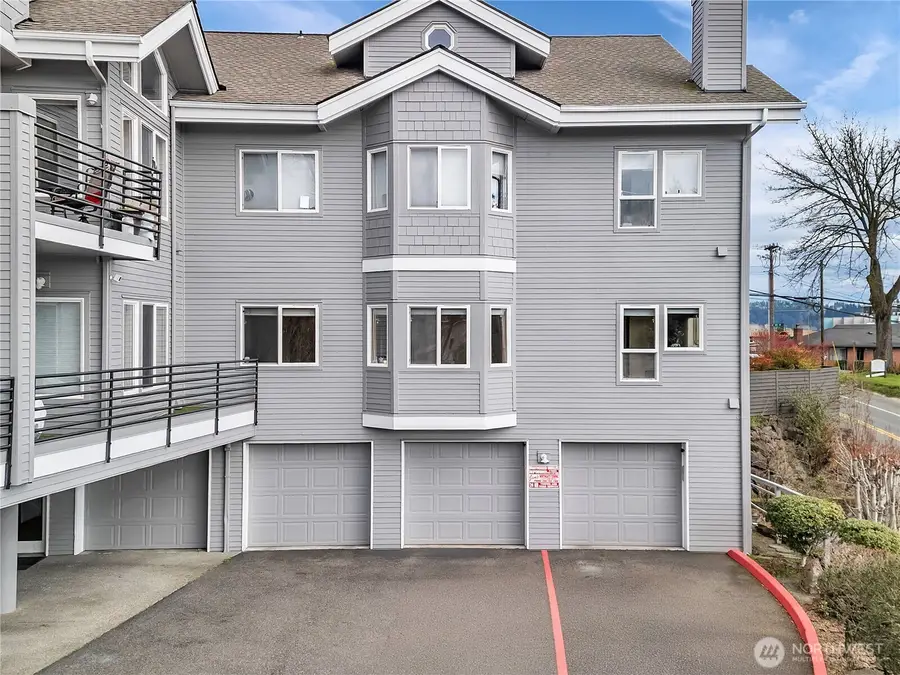 6100 NE 181st Street #4, Kenmore, WA 98028 - #2