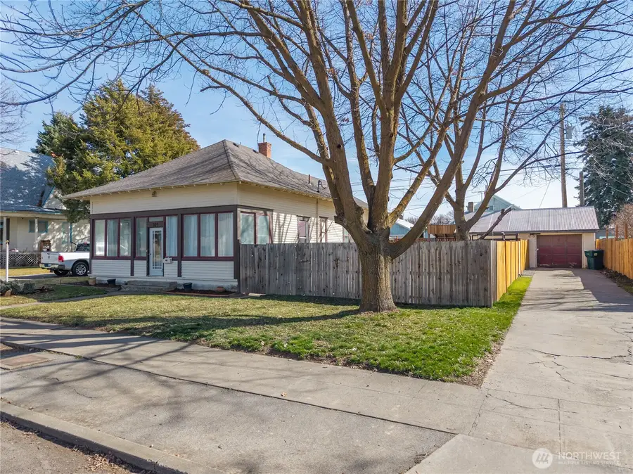105 W 5th Avenue, Ritzville, WA 99169 - #2