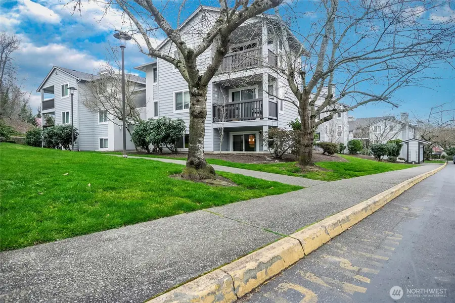 6700 NE 182nd Street #C104, Kenmore, WA 98028 - #3