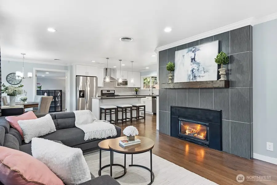 15812 30 Avenue Ne, Shoreline, WA 98155 - #3