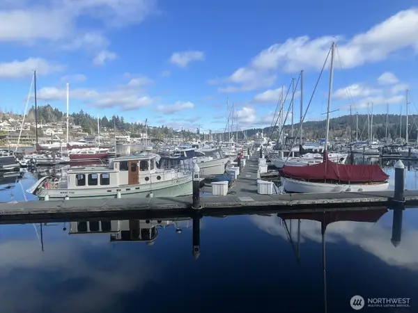 3901 Harborview Drive #B-28, Gig Harbor, WA 98332