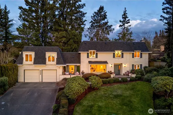 8280 SE 61st Street, Mercer Island, WA 98040