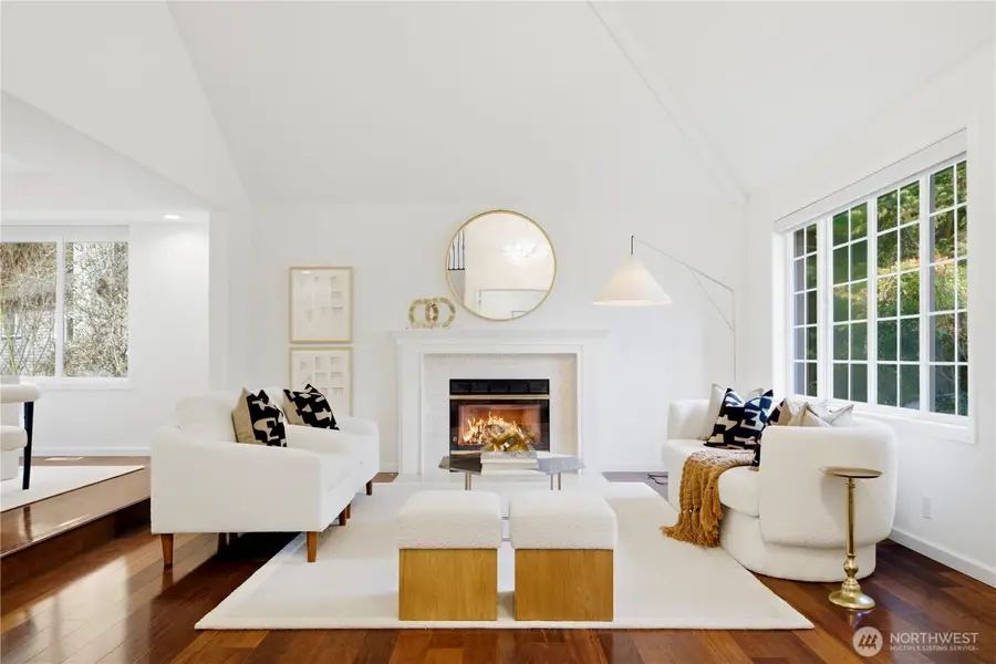 3049 Bellevue Way Ne, Bellevue, WA 98004 - #2