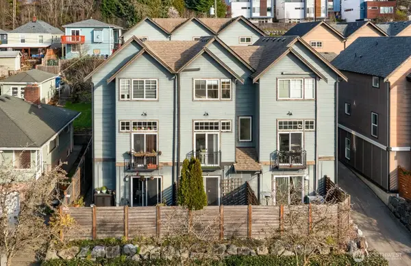 5020 Delridge Way Sw #B, Seattle, WA 98106