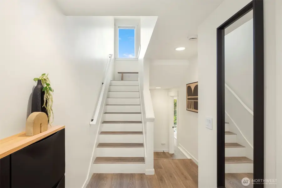 5020 Delridge Way Sw #B, Seattle, WA 98106 - #3