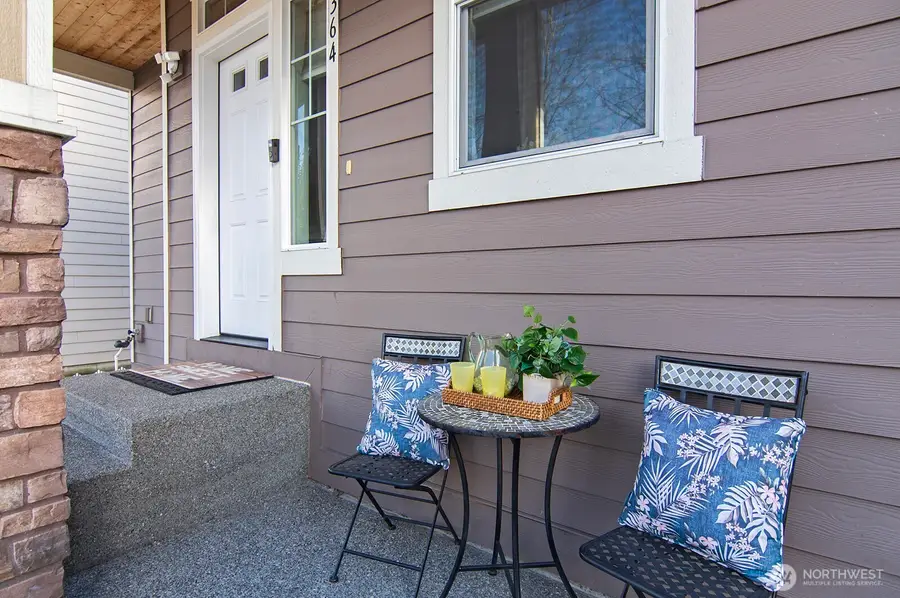 364 Field Place Ne, Renton, WA 98059 - #2