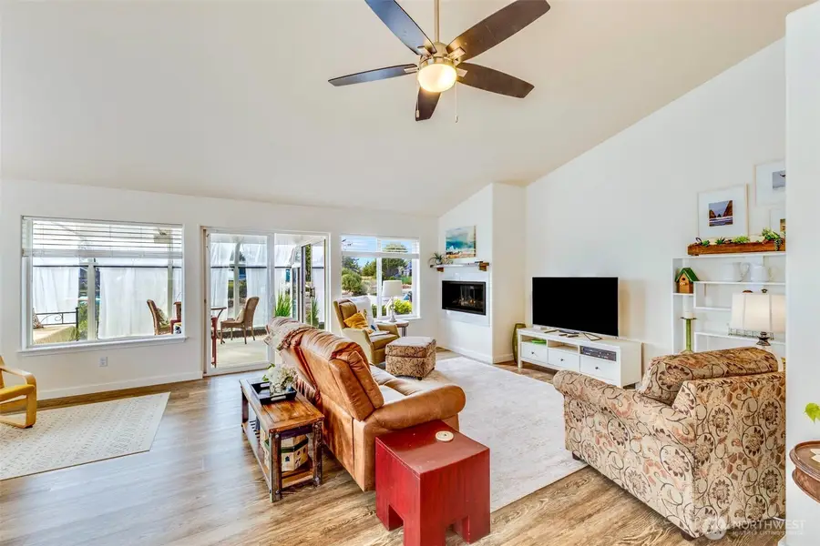 241 N Razor Clam Drive Sw, Ocean Shores, WA 98569 - #3