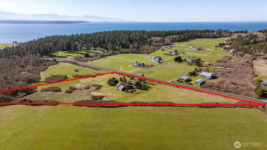 1083 S Fort Casey Rd, Coupeville, WA 98239 - #3