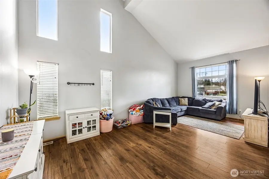 7503 Village Dr, Sumner, WA 98390 - #3