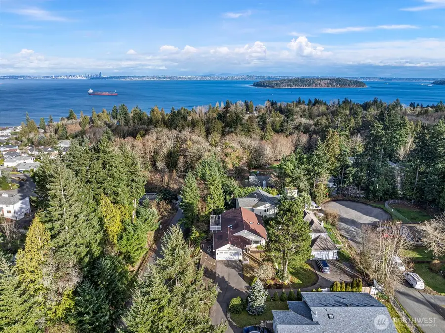 7331 E Center Street, Port Orchard, WA 98366 - #2