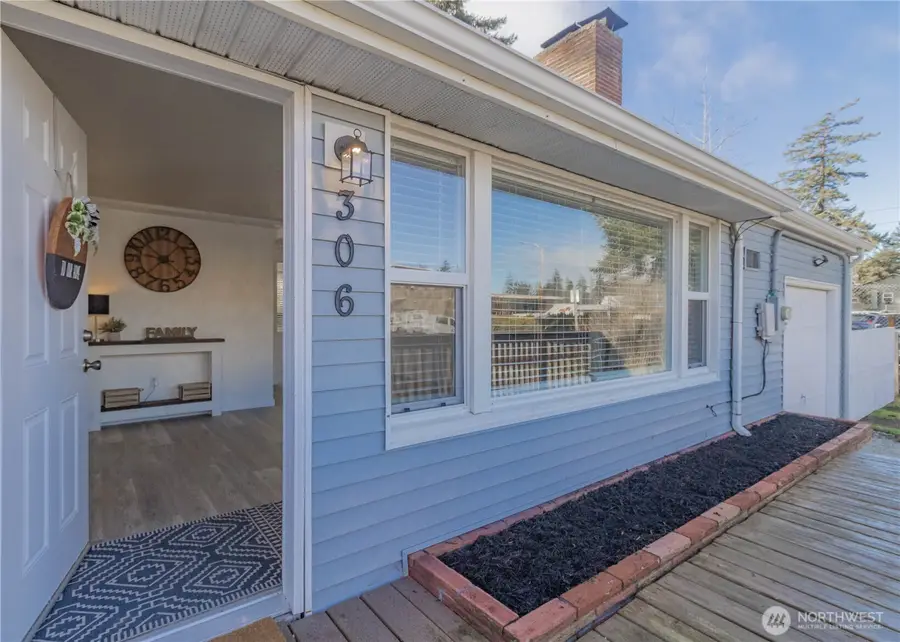306 122nd St S, Tacoma, WA 98444 - #2