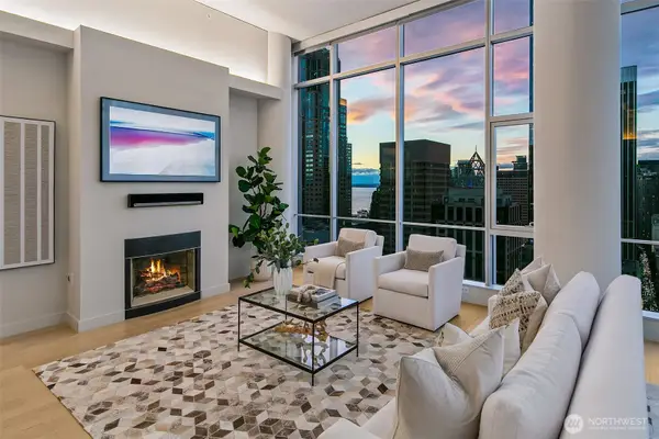 909 5th Avenue #Ph3, Seattle, WA 98164