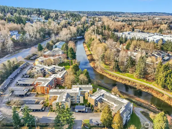 15852 Leary Way #6-204, Redmond, WA 98052