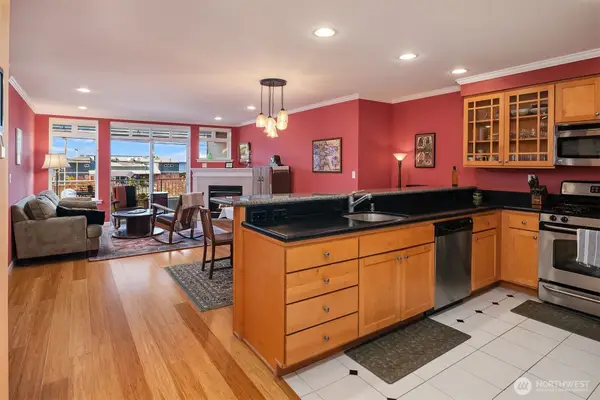 6042 Seaview Avenue Nw #203, Seattle, WA 98107