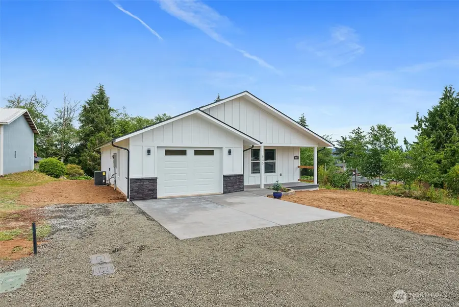 635 Elm Street, Raymond, WA 98577 - #2