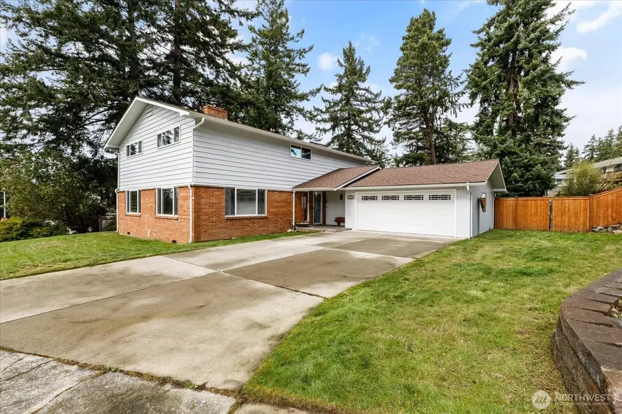 1552 NE Narrows Avenue, Oak Harbor, WA 98277 - #2
