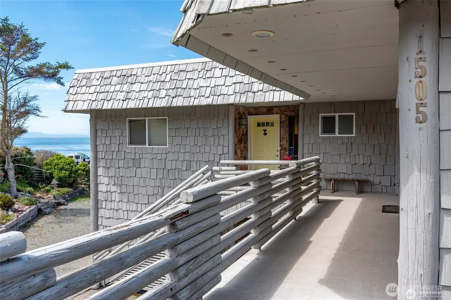 1505 West Beach Road, Oak Harbor, WA 98277 - #2