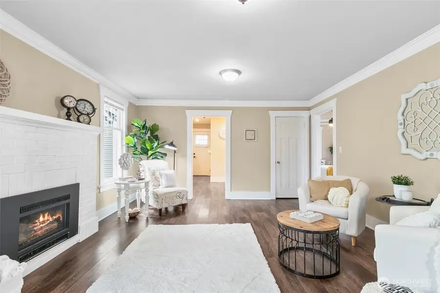 1203 N 2nd Street, Renton, WA 98057 - #2