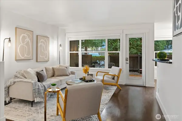 22910 90th Avenue W #D206, Edmonds, WA 98026